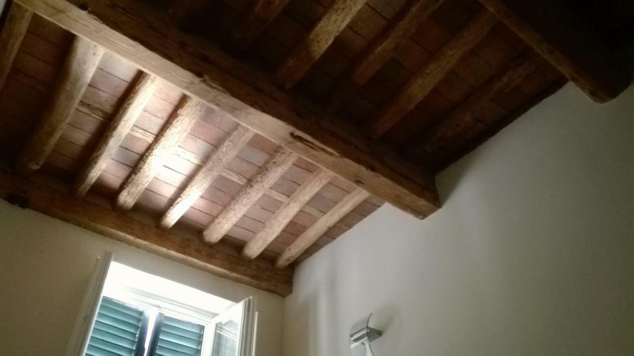 Appartamento Moderno In Centro Storico Λούκα Εξωτερικό φωτογραφία